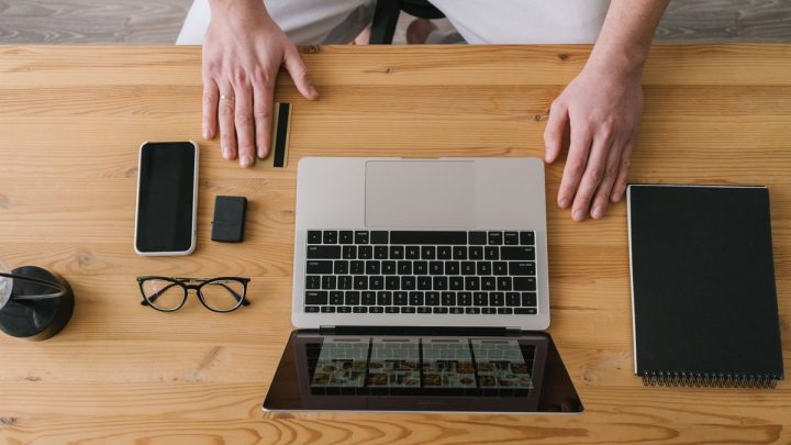 نرم افزار CRM برای فروشگاه‌های اینترنتی و کسب‌وکارهای آنلاین