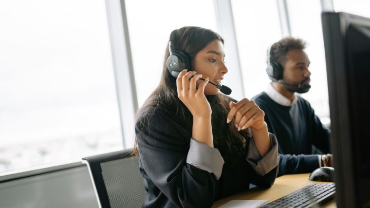 مدیریت شکایات و بازخورد مشتریان با نرم افزار CRM